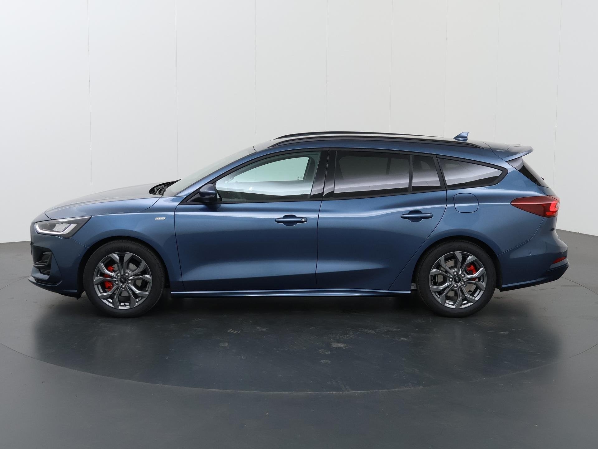 Ford Focus Wagon 1.0 EcoBoost Hybrid ST Line X | Winterpack, Auto's, Ford, Euro 6, Blauw, Automatische klimaatregeling, Origineel Nederlands