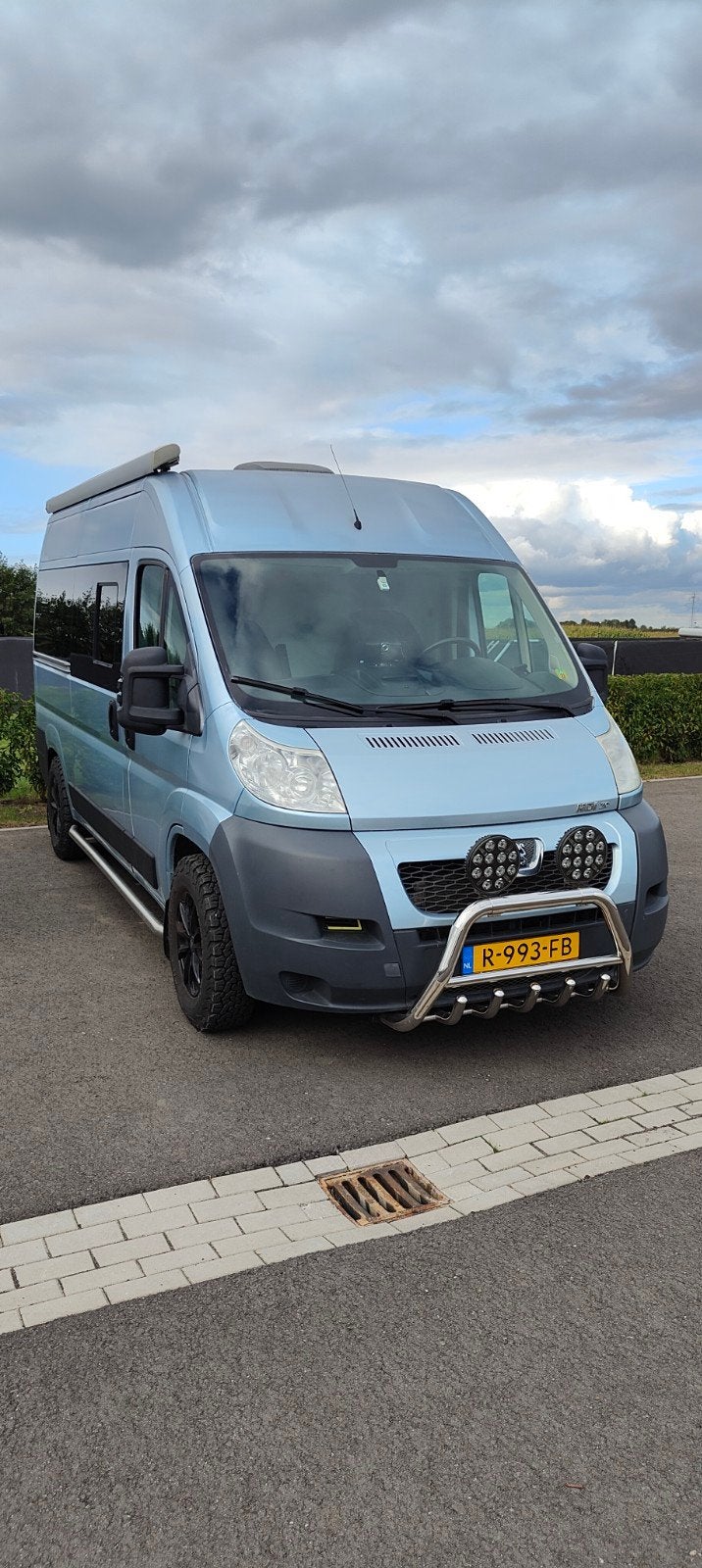 Stoere Peugeot Boxer 3.0 HDi | Ibiza Style | Nieuwe APK, Auto's, 13 km/l, Euro 5, Parkeersensor, 241 €/maand