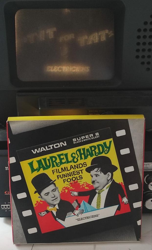 super 8 LAUREL & HARDY TIT FOR TAT 120 meter silent, Ophalen of Verzenden, 8mm film