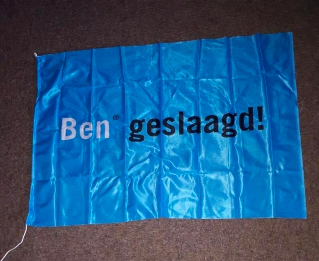 Nieuwe 'Ben Geslaagd' vlaggen, Diversen, Ophalen, Nieuw