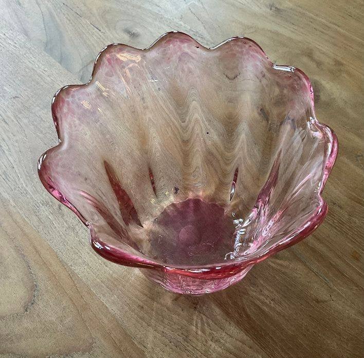 vaas handgeblazen roze paarsig bloemenvaas geschulpt, Ophalen of Verzenden