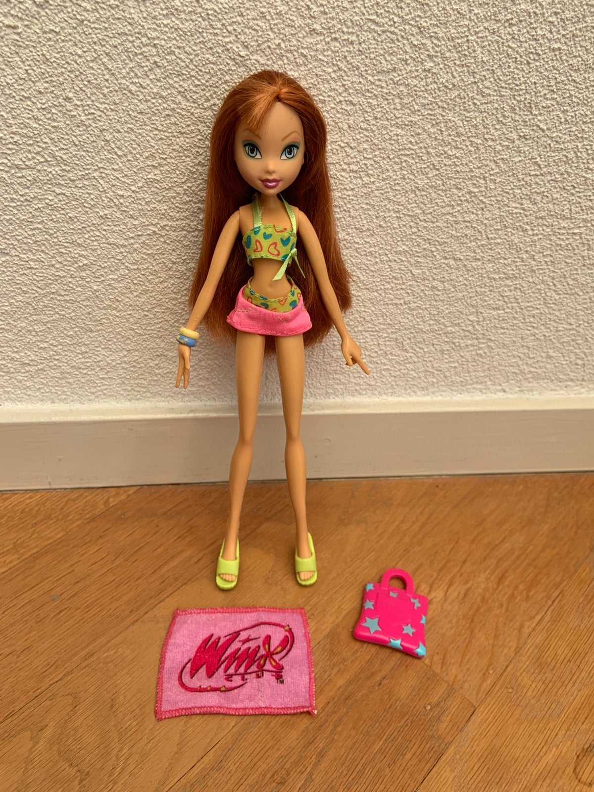 Winx Club Bloom Beach, Ophalen of Verzenden, Zo goed als nieuw, Fashion Doll