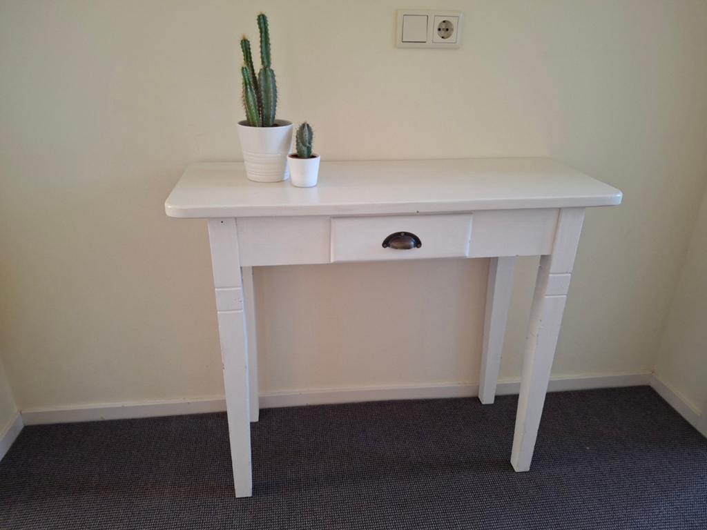 Witte sidetable met lade - 90x75x35.5 cm, Huis en Inrichting, Tafels | Sidetables, Ophalen, Gebruikt, Minder dan 50 cm, 25 tot 50 cm