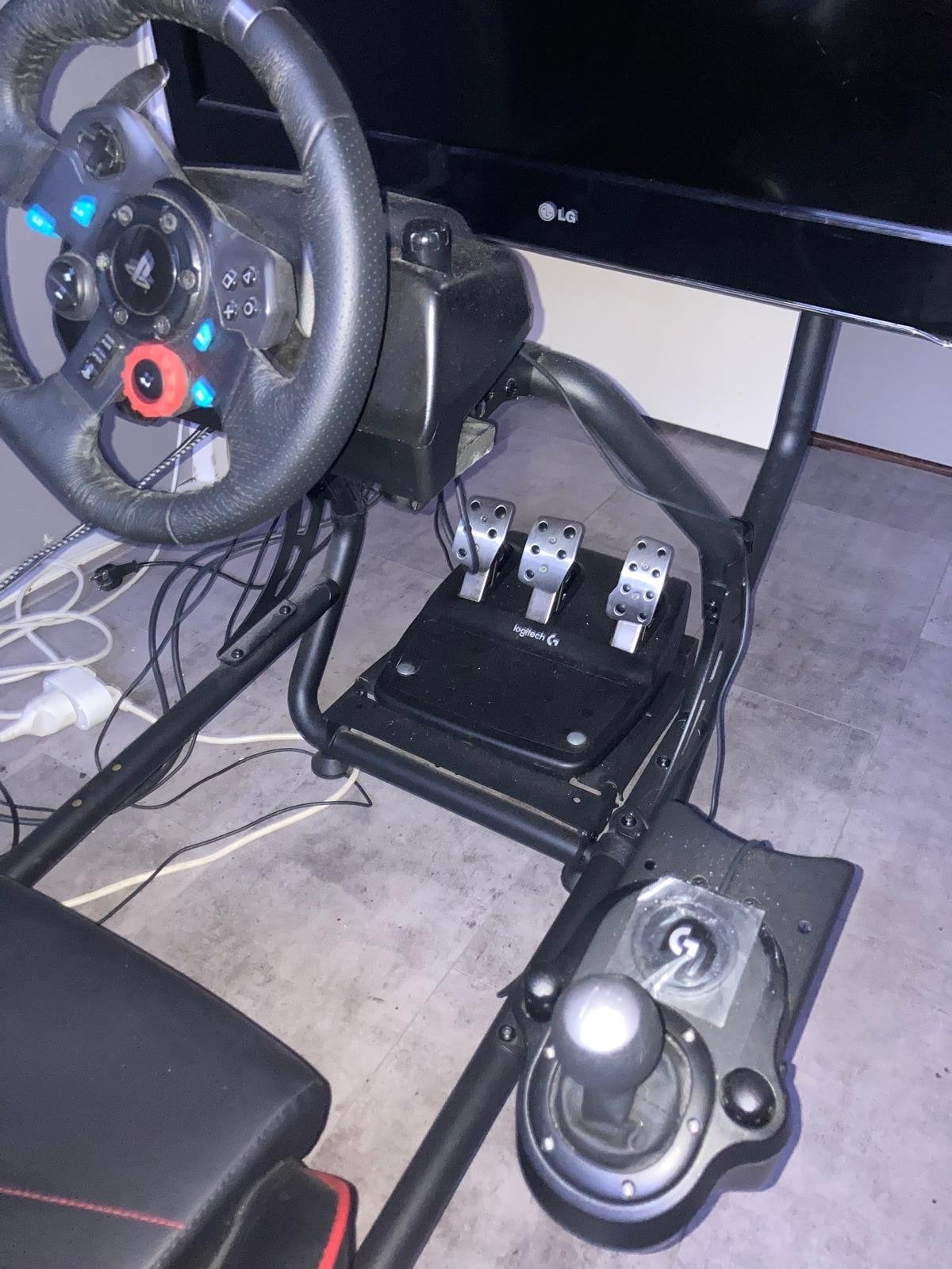 Logitech G29 racestuur met pedalen, schakelpook en Playseat, Spelcomputers en Games, Ophalen, Overige merken, Gebruikt