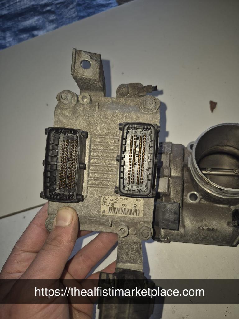 ECU+gasklephuis en comfort module alfa romeo 147 1.6 2006, Ophalen, Gebruikt, Alfa Romeo