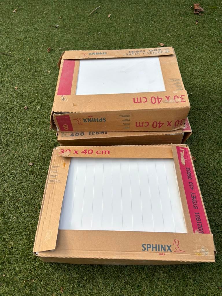 Sphinx tegels met relief 30x40 7 stuks en glad 30x40 16st., Doe-het-zelf en Verbouw, Tegels, Nieuw, Minder dan 5 m², Wandtegels