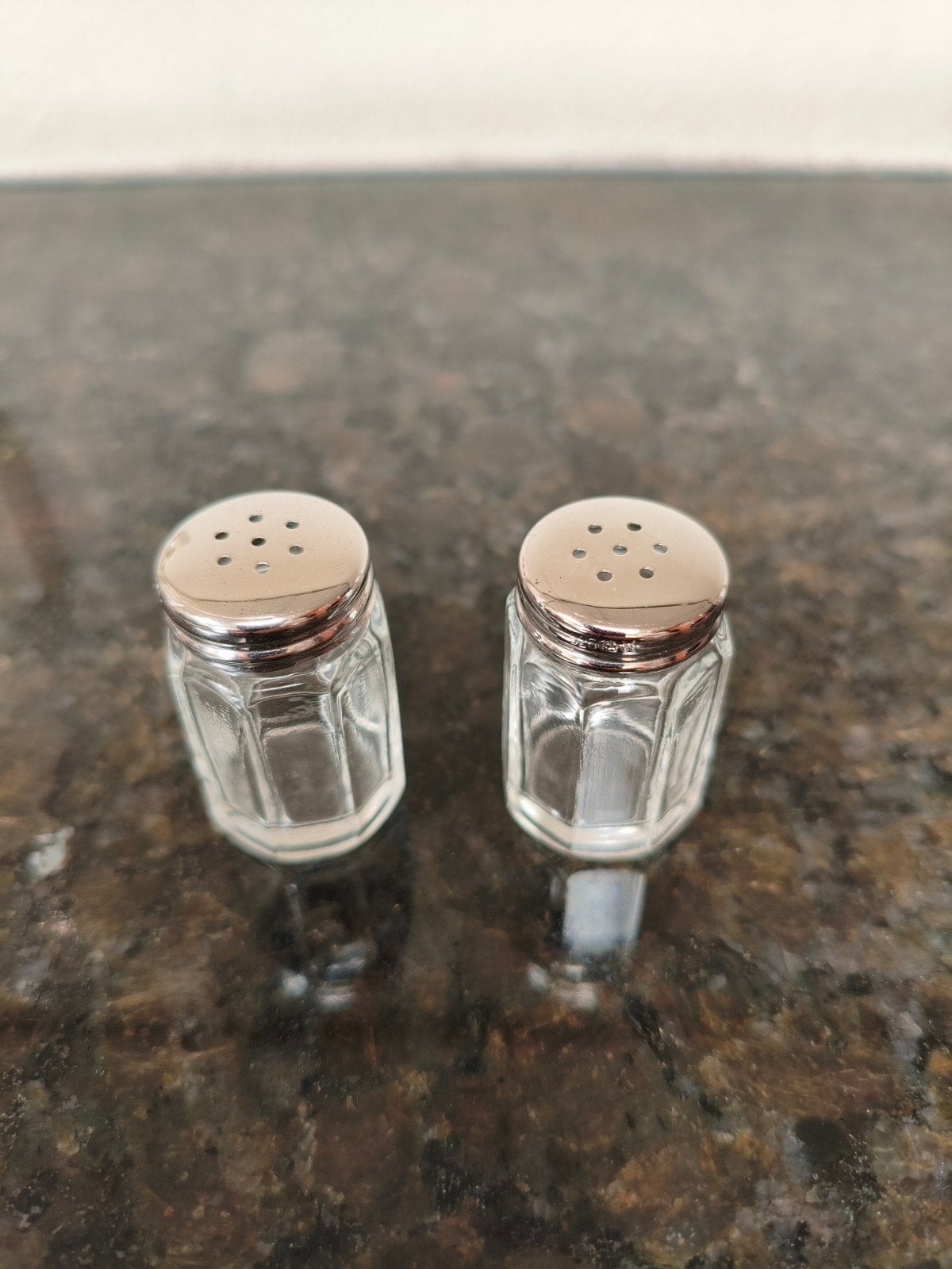 peper- en zoutstel met zilveren deksel, Ophalen of Verzenden, Zilver