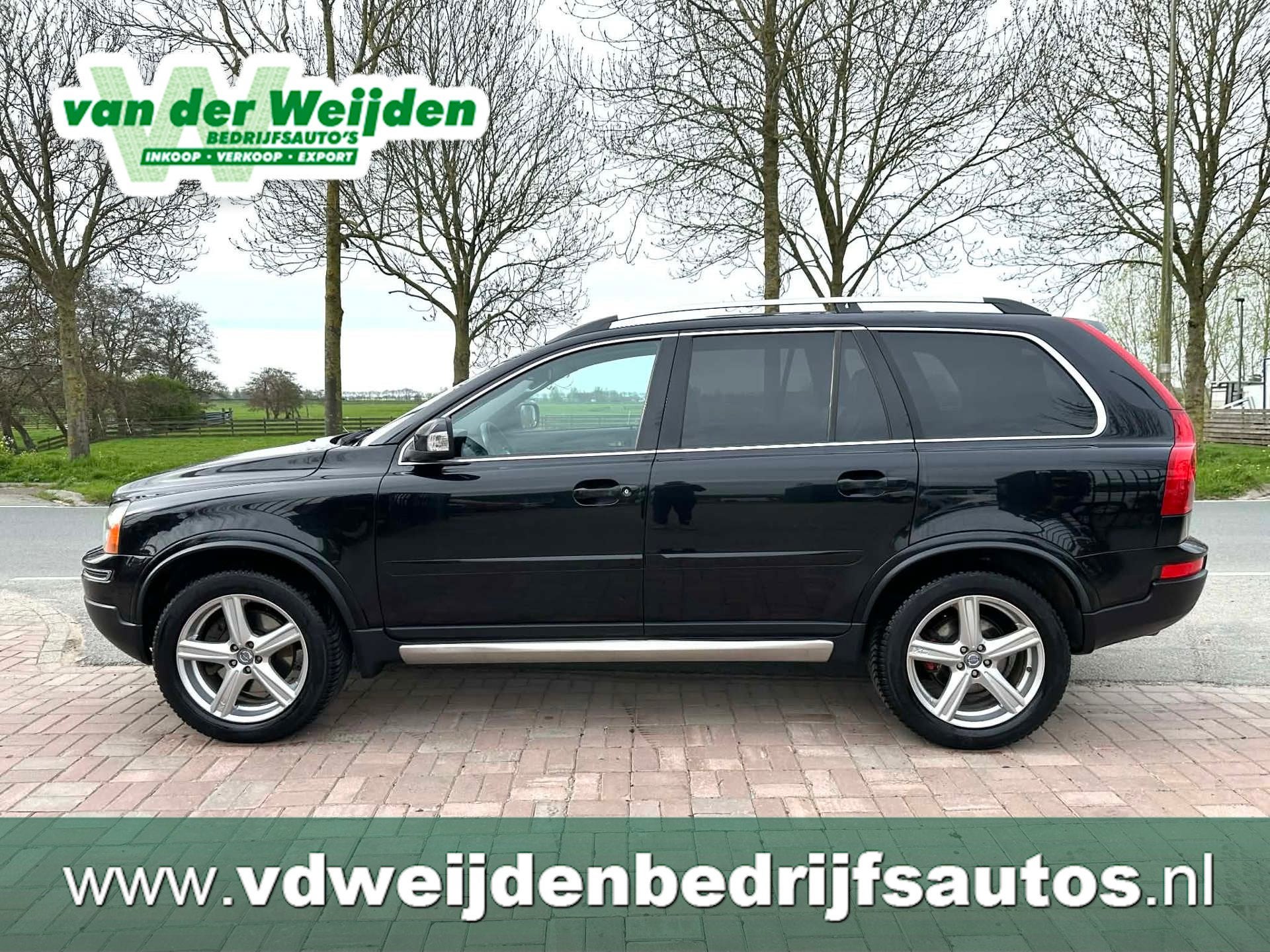 Volvo XC90 2.4 D5 Momentum 7 PERSOONS Youngtimer, Gebruikt, Zwart, 7 stoelen, Zwart