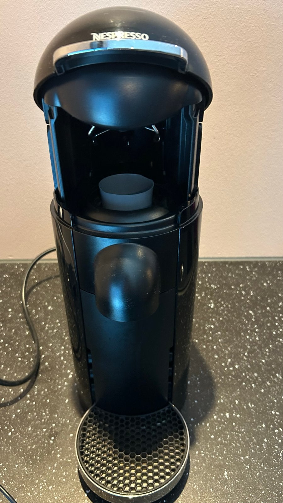 Foto 3 van Nespresso Vertuo Next koffiemachine - Zwart