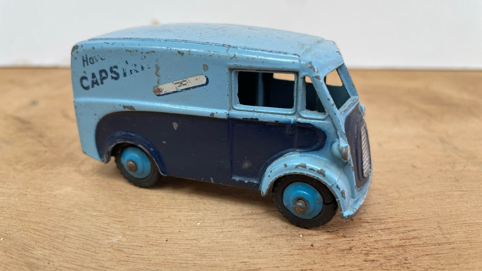 Vintage Dinky Toys Morris 10 CWT Van - Capstan, Ophalen of Verzenden