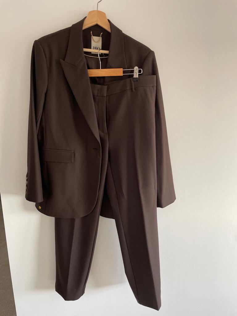 PBO Bruin Kostuum/Pak - Jasje en Broek Maat 38/40 (M), Kleding | Dames, Maat 38/40 (M), Kostuum of Pak, Bruin, Ophalen of Verzenden