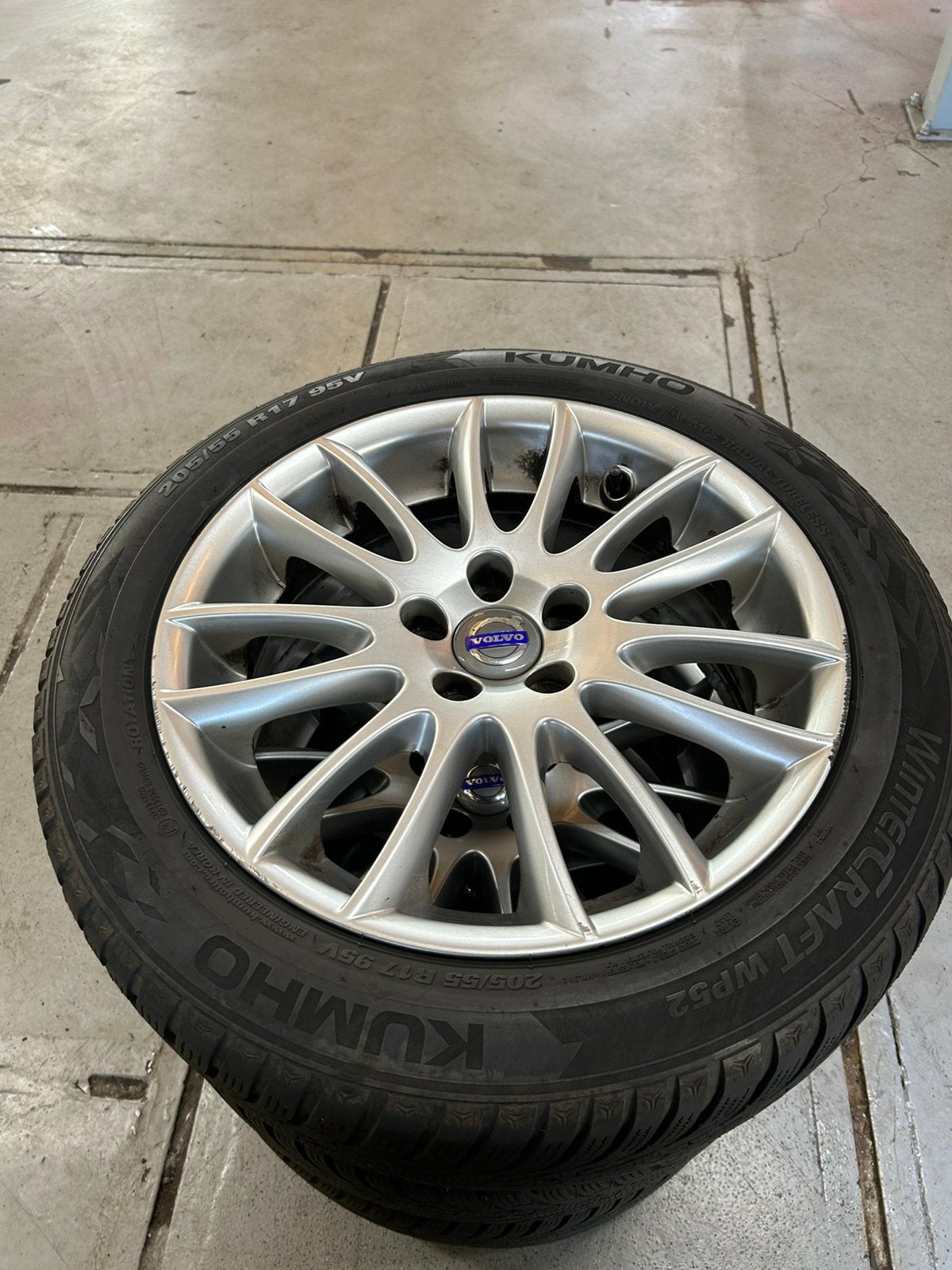 Velgen 17” winterbanden volvo v50 v40 c30 c70, Ophalen, Velg(en), 17 inch, 205 mm