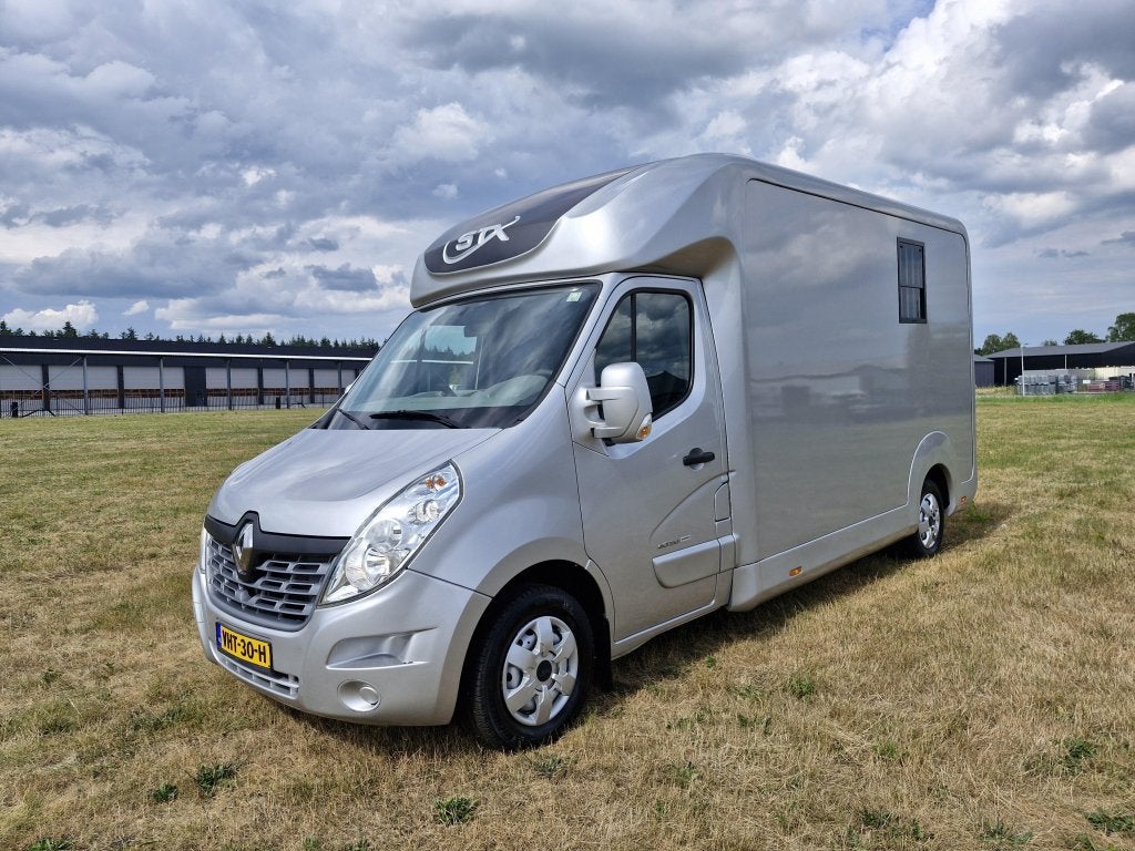 Renault Master STX hengstuitvoering 2017 automaat VB lucht, Gebruikt, Overige typen