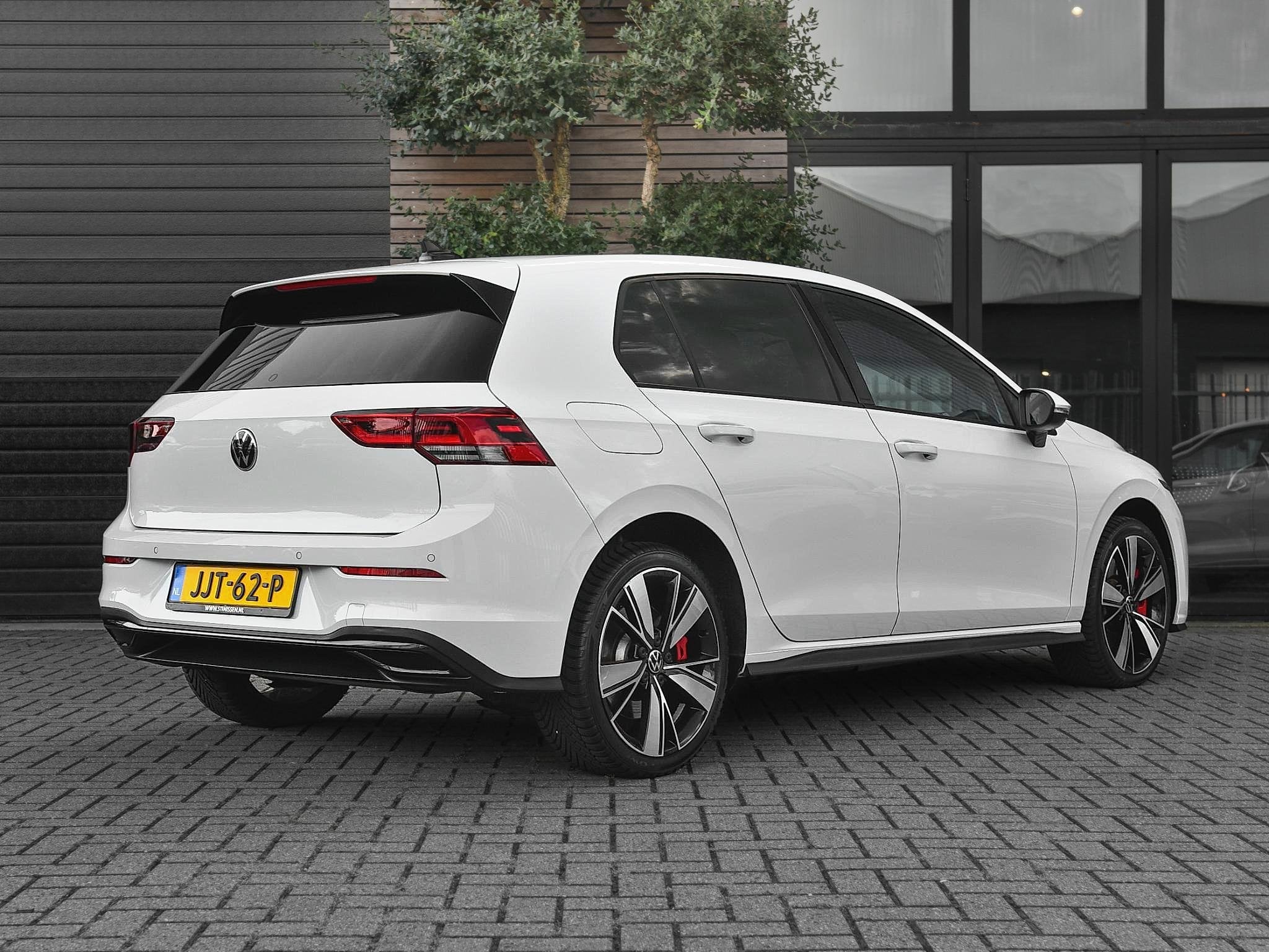 Volkswagen Golf 1.4 eHybrid GTE Navi Carplay ACC Virtual Coc, Auto's, Euro 6, 4 cilinders, Wit, 1524 kg