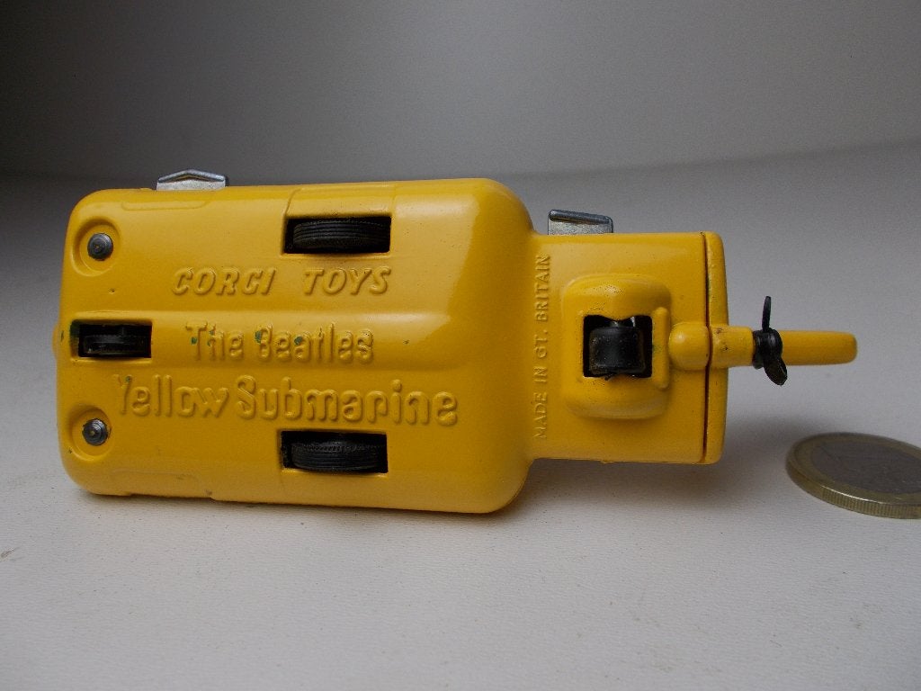 1969 Corgi Toys 803 THE BEATLES YELLOW SUBMARINE I.z.g.st -D, Ophalen of Verzenden, Zo goed als nieuw, Overige typen, Corgi
