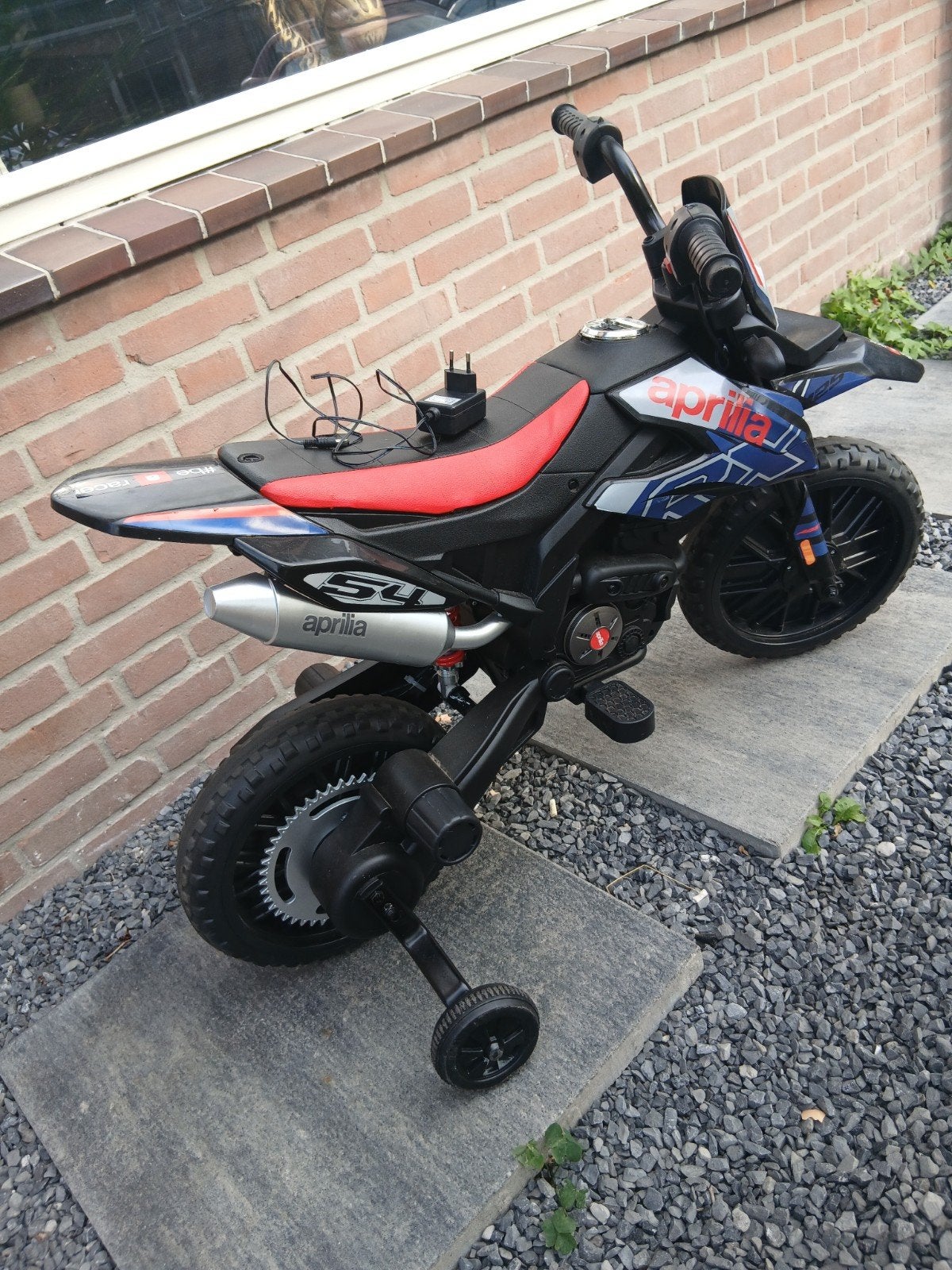 Aprilia Kindermotor op Accu - Elektrische Crossmotor, Kinderen en Baby's, Speelgoed | Buiten | Accuvoertuigen, Ophalen, Gebruikt