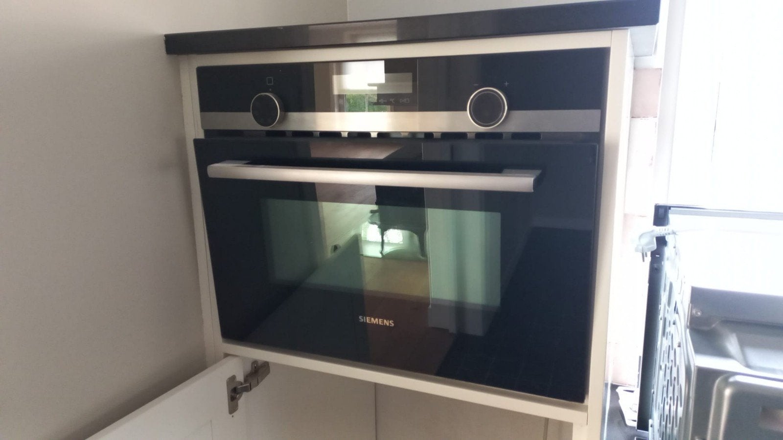 Siemens iQ500 Inbouw Combimagnetron CM585AGS1, Ophalen, Combimagnetron, 60 cm of meer, Inbouw