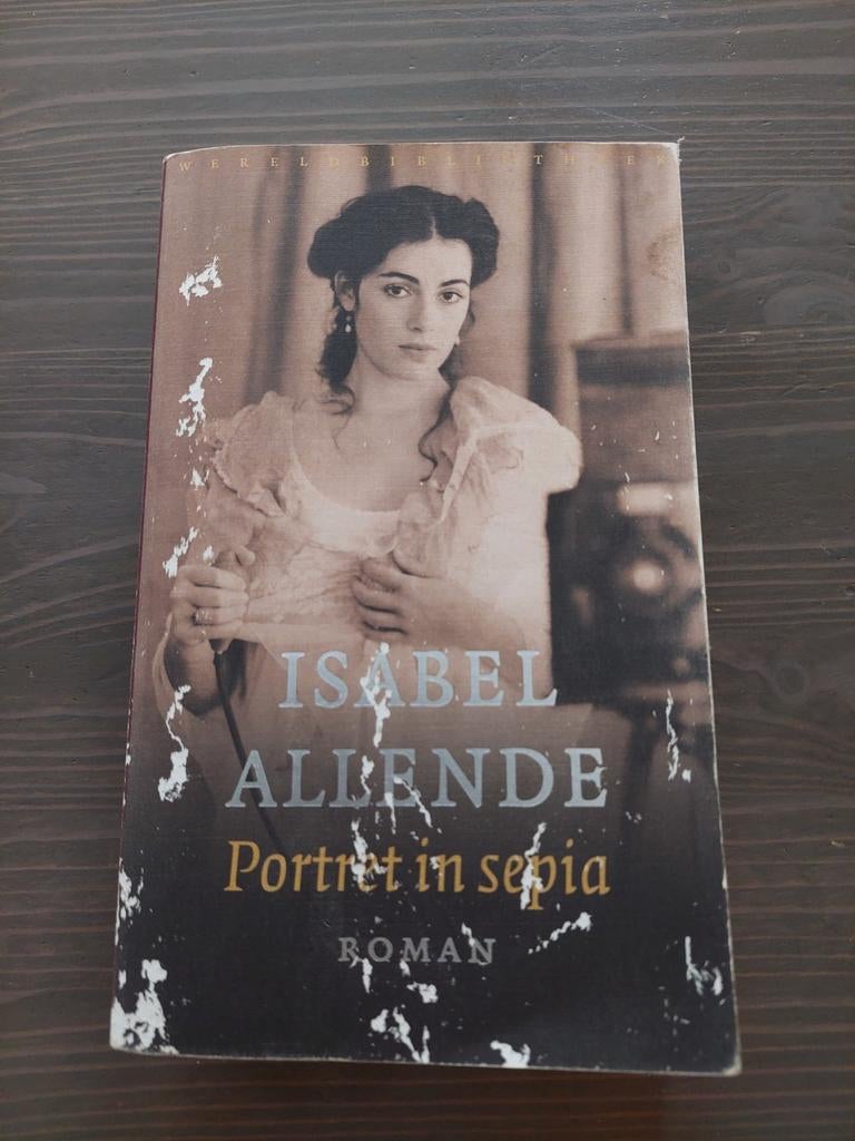 Isabel Allende - Portret in sepia, Gelezen, Isabel Allende, Ophalen of Verzenden, Amerika