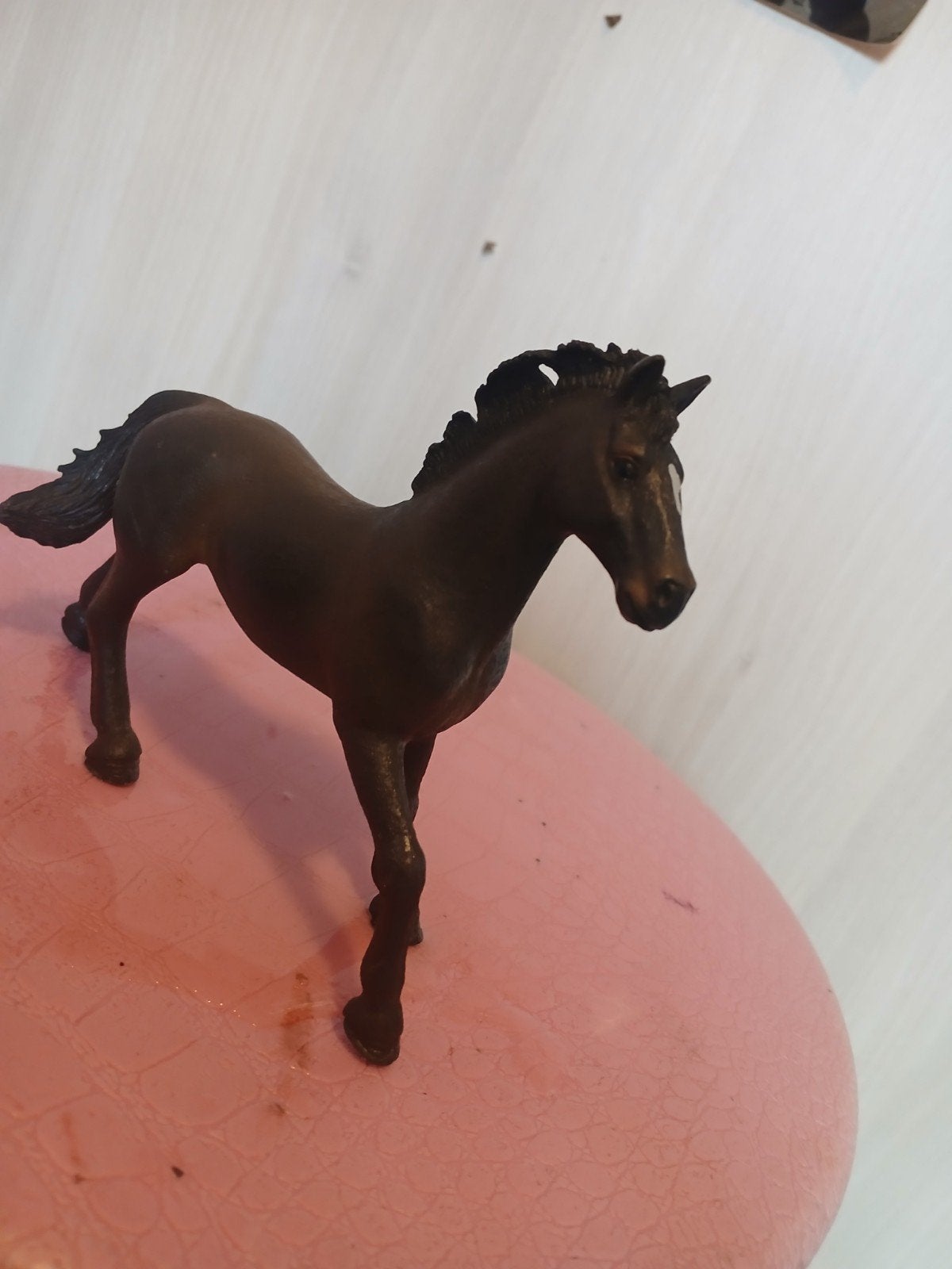 Schleich paardje - Donkerbruin veulen met bles, Ophalen, Nieuw