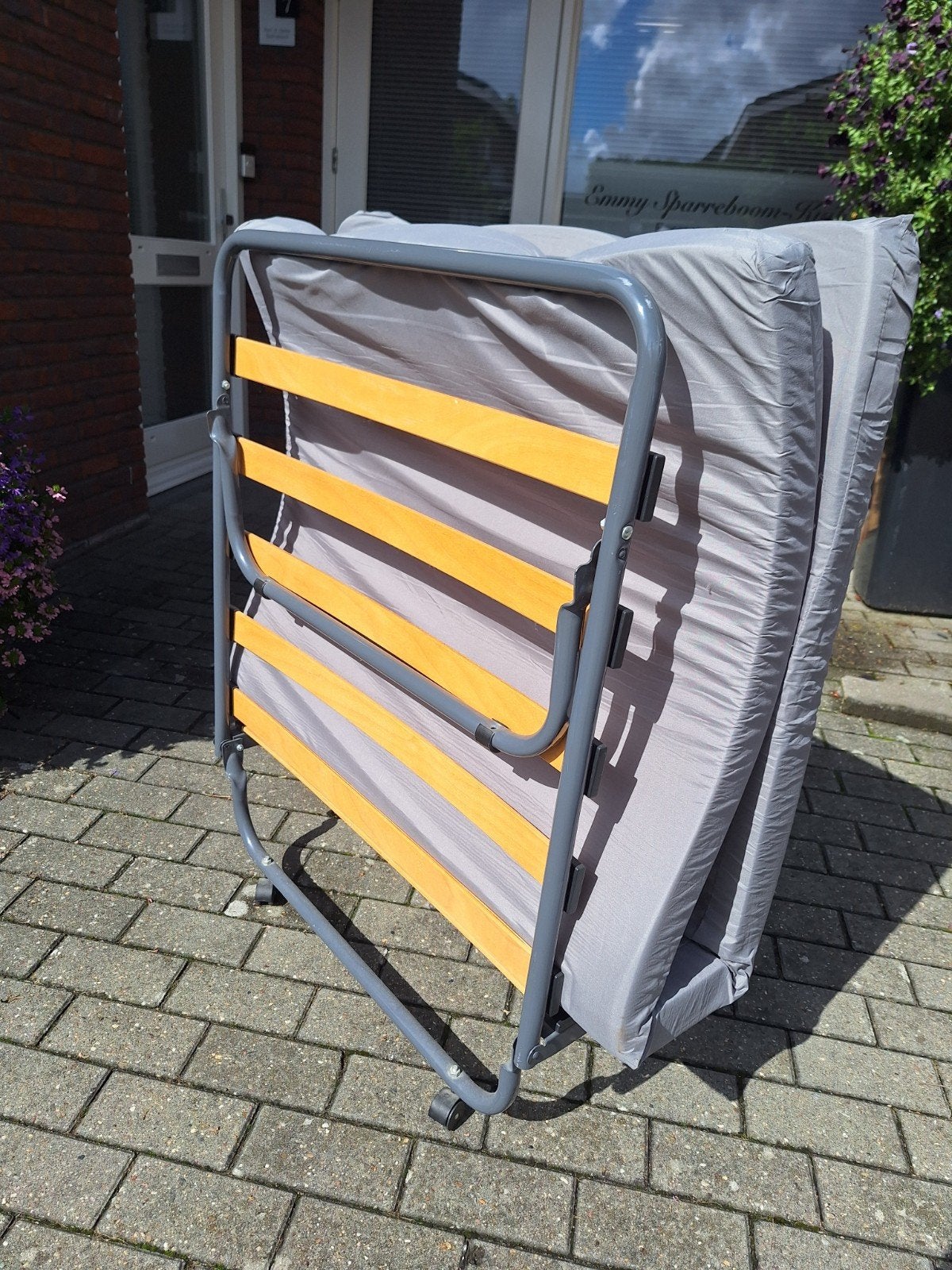 Vouwbed, Ophalen, Eenpersoons, 190 cm of minder, Zo goed als nieuw