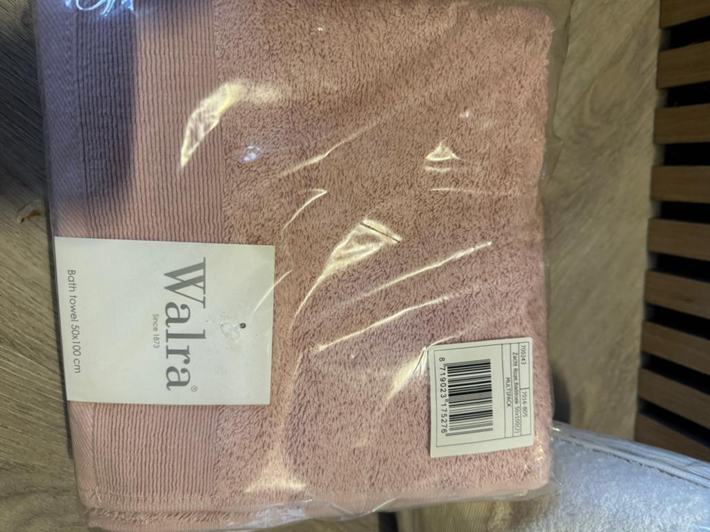Nieuwe Walra Handdoeken - Roze en Wit (50x100 cm), Walra, Verzenden, Walra, Handdoek