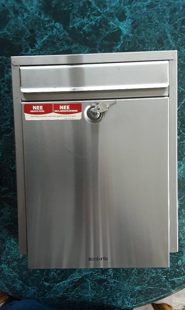 Brabantia brievenbus (rvs), Verzenden, Zo goed als nieuw, Rvs, Wandbrievenbus