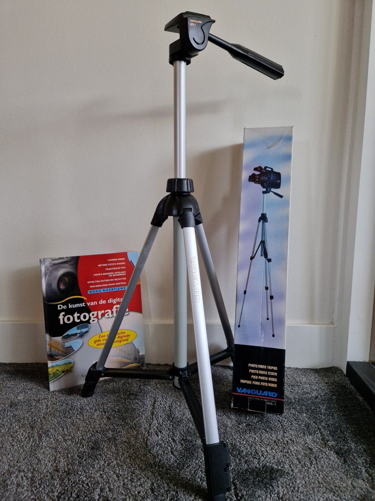 Vanguard MK-1 Foto/Video Statief + Boek Digitale Fotografie, Gebruikt, 125 cm of minder, Vanguard, Snelkoppelingsplaat