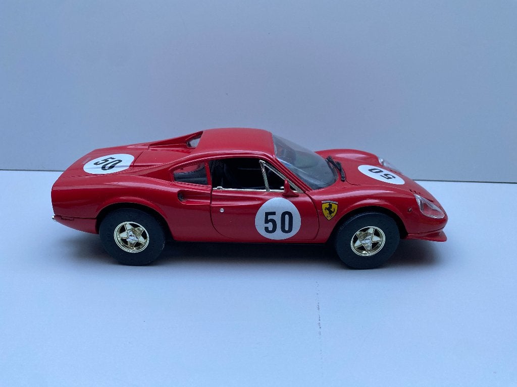 Anson 1:18 Ferrari Dino 246GT Racing #50 Rood – In Doos, Ophalen of Verzenden, Zo goed als nieuw, Auto, Overige merken