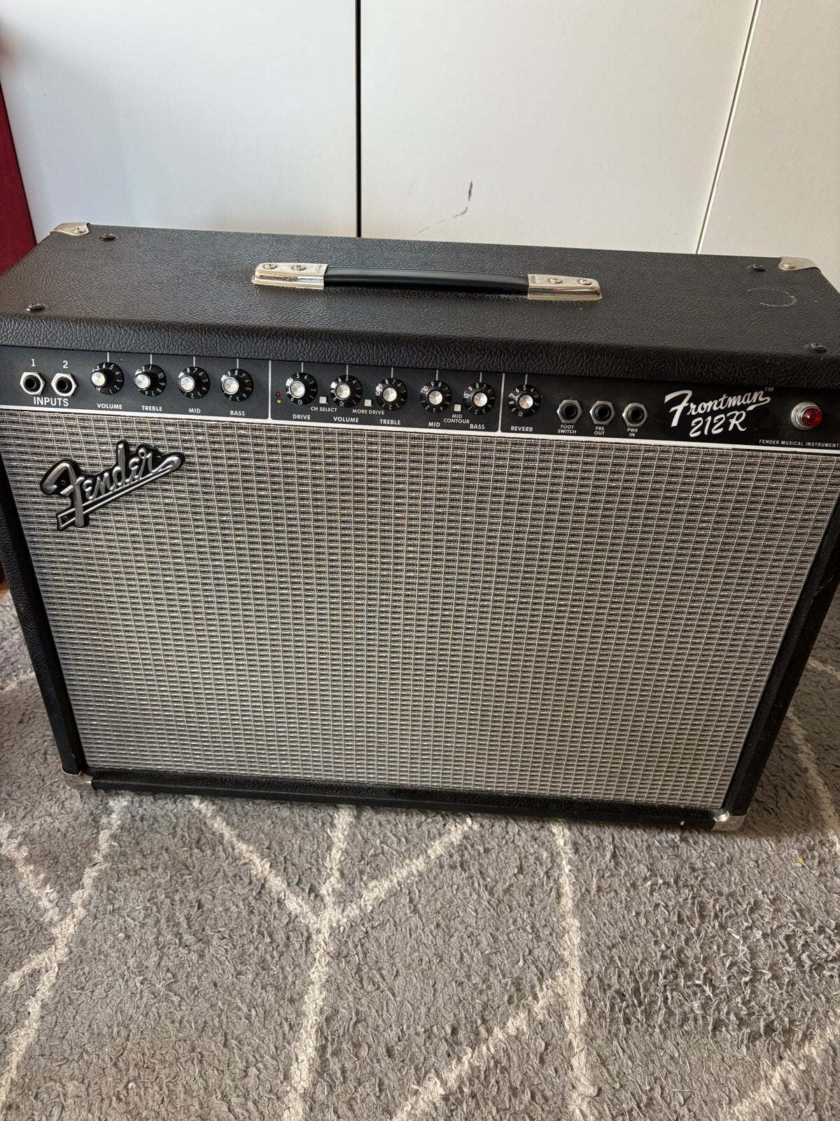 Fender Frontman 212R versterker & Gio Ibanez gitaar + access, Ophalen, Zo goed als nieuw, Overige typen