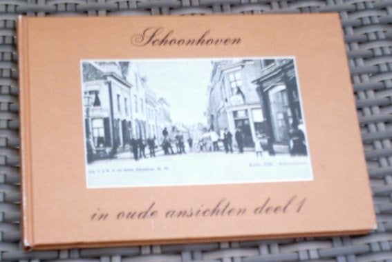 Schoonhoven in oude ansichten deel 1. P. Muilwijk., Ophalen of Verzenden, Zo goed als nieuw