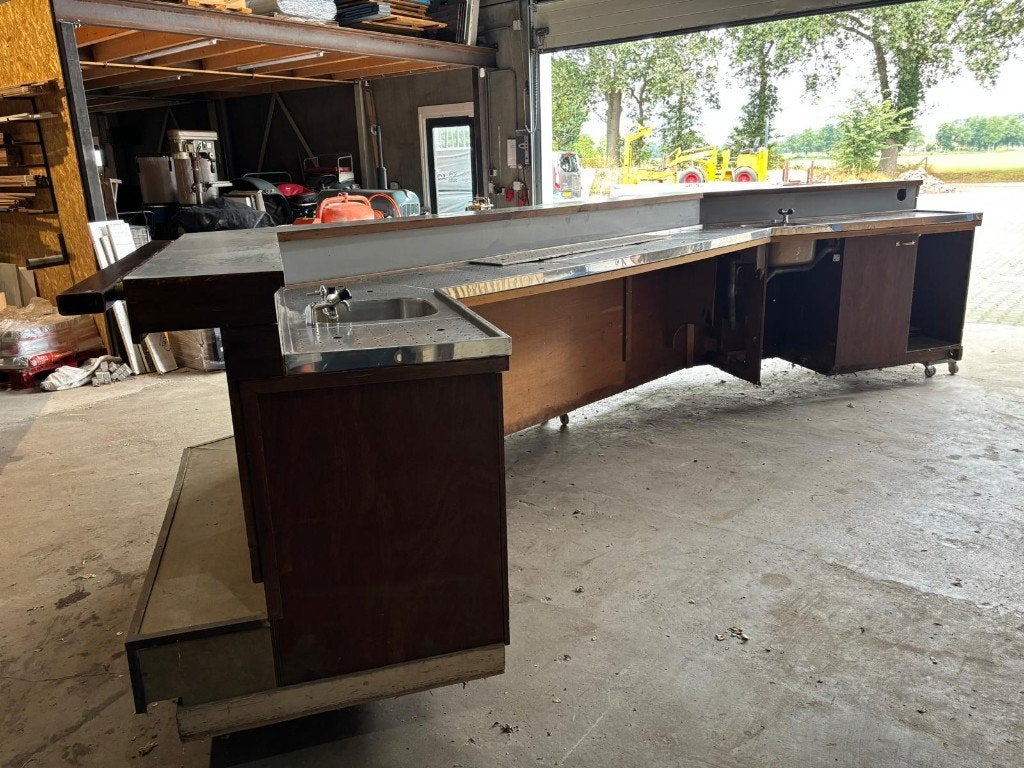 Landelijke bar met Delfts blauwe tegels, Ophalen, Gebruikt