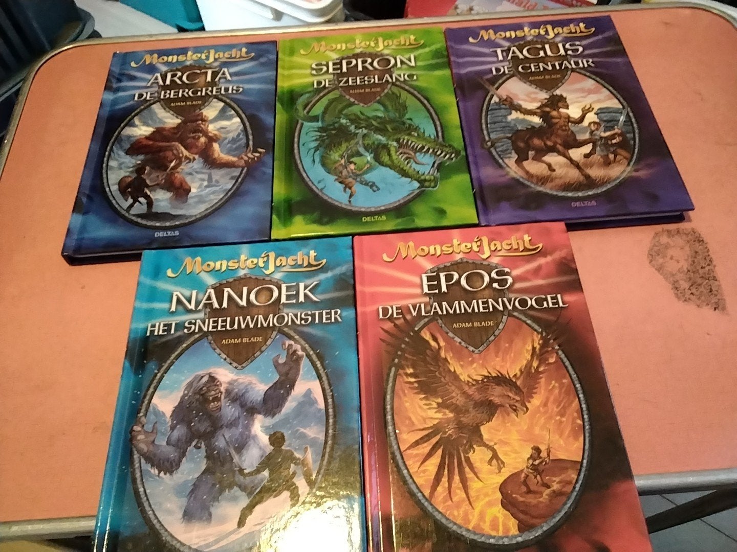 Adam blade monsterjacht 8+ € 5 per stuk zie omschrijving, Ophalen of Verzenden, Zo goed als nieuw, Fictie algemeen