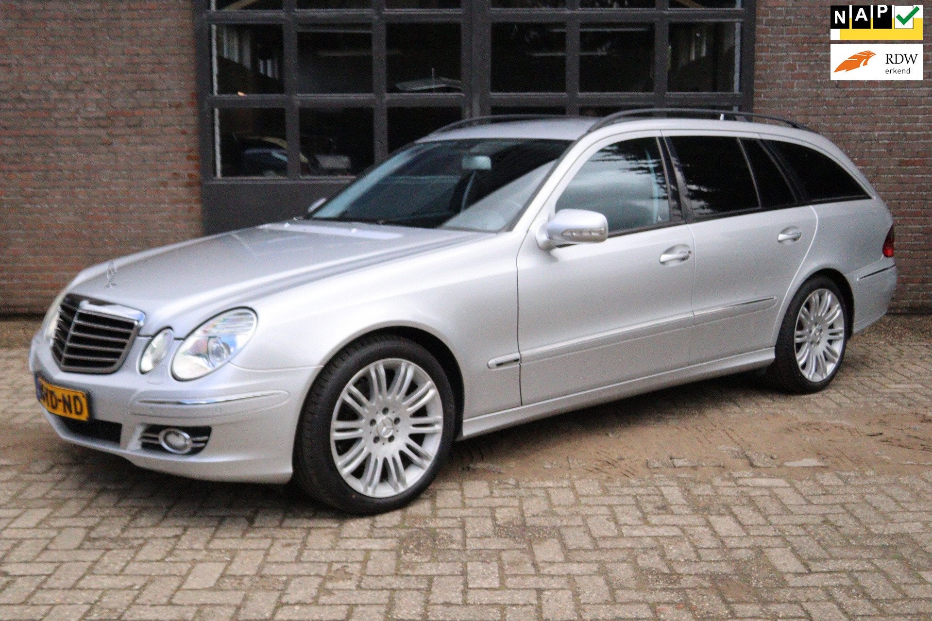 Mercedes-Benz E-klasse Estate 280 Avantgarde CC|AC|PDC| Nieu, Automaat, Achterwielaandrijving, Gebruikt, Zwart