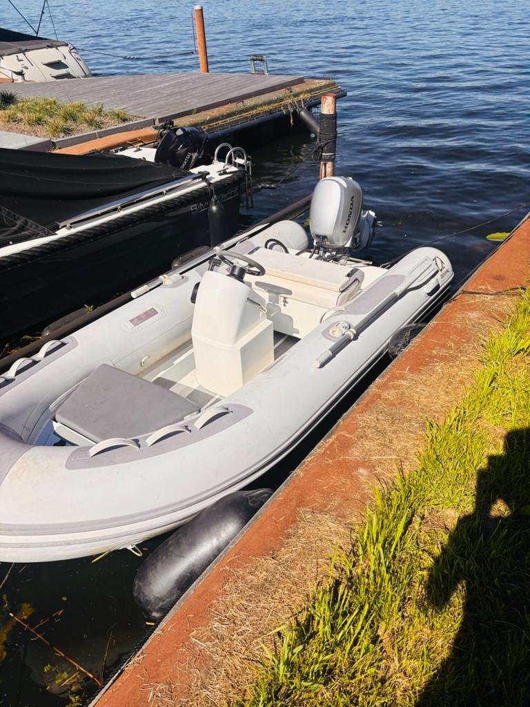 Zodiac rubberboot met Honda 20pk buitenboordmotor en trailer, Watersport en Boten, Rubberboten, Ophalen, Aluminium, Zodiac, 3 m