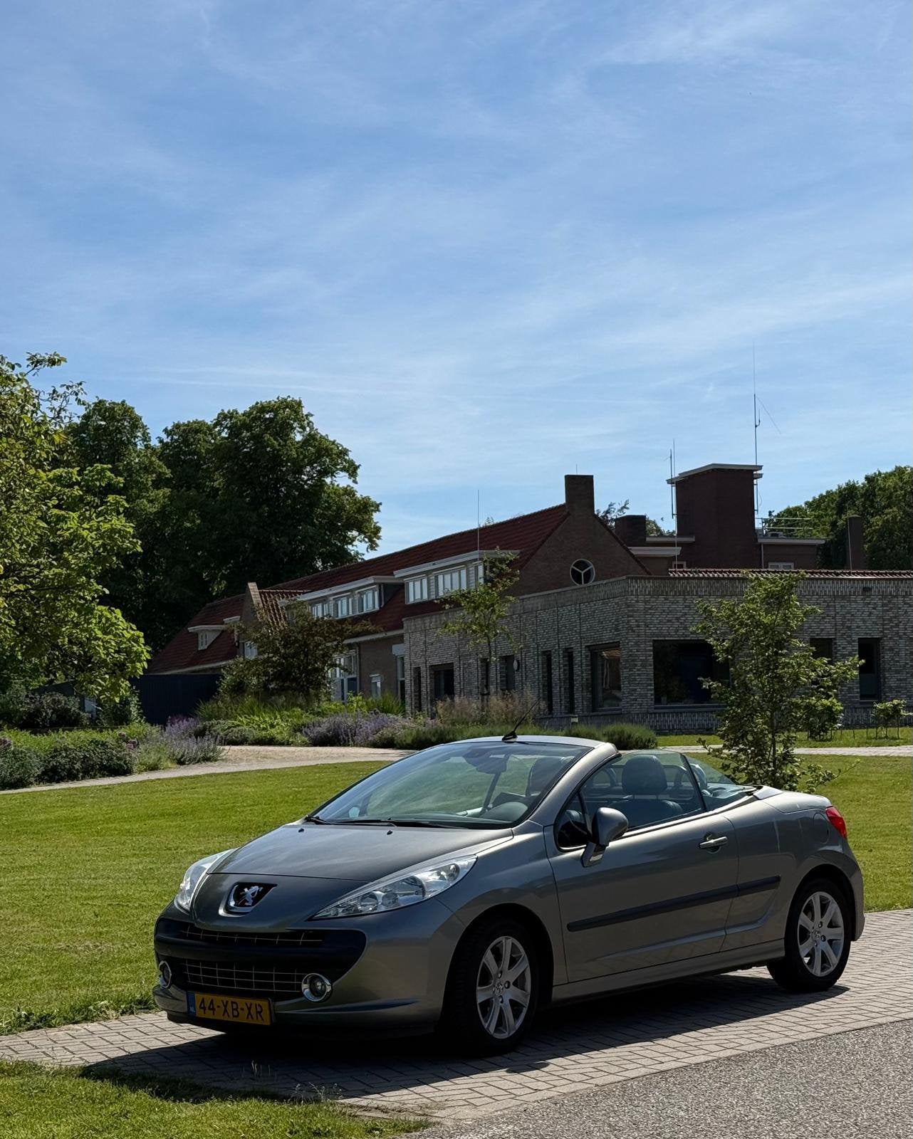 Peugeot 207 1.6 16V CC 88KW 2007 Grijs, Auto's, Voorwielaandrijving, 15 km/l, 4 cilinders, Cabriolet