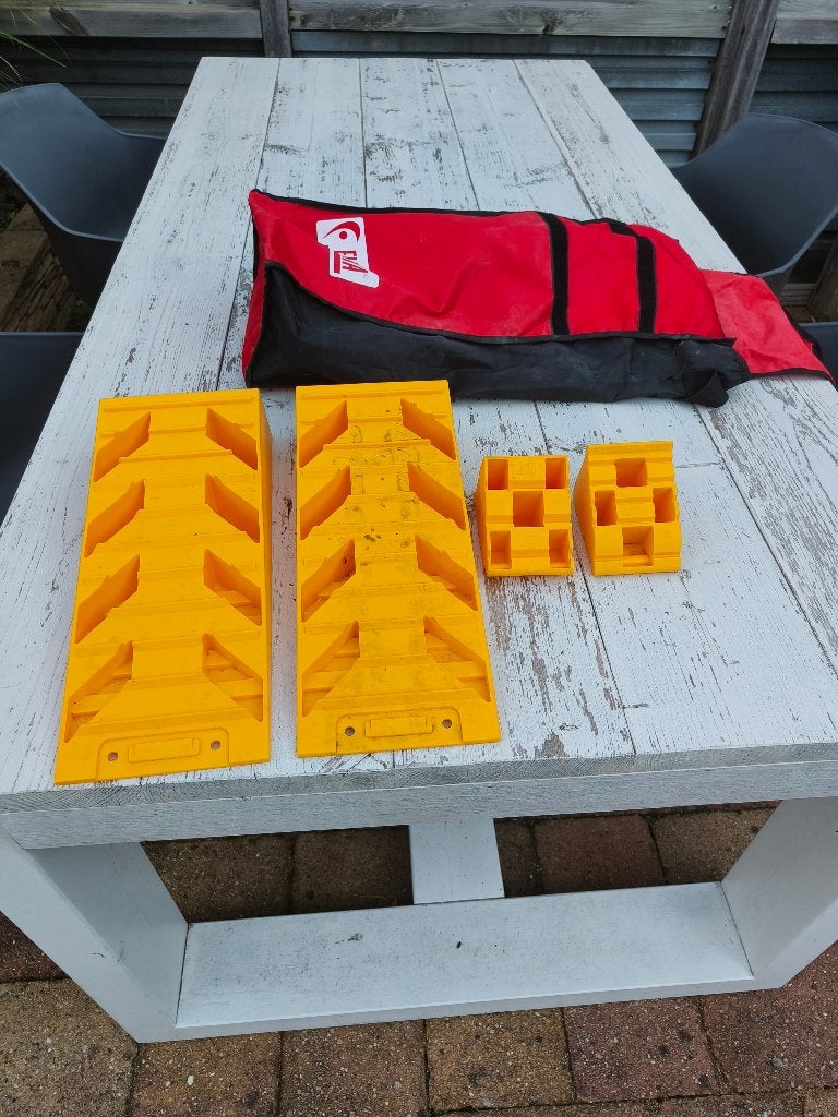 fiamma oprijblokken met wielkeg en opbergtas, Ophalen, Gebruikt