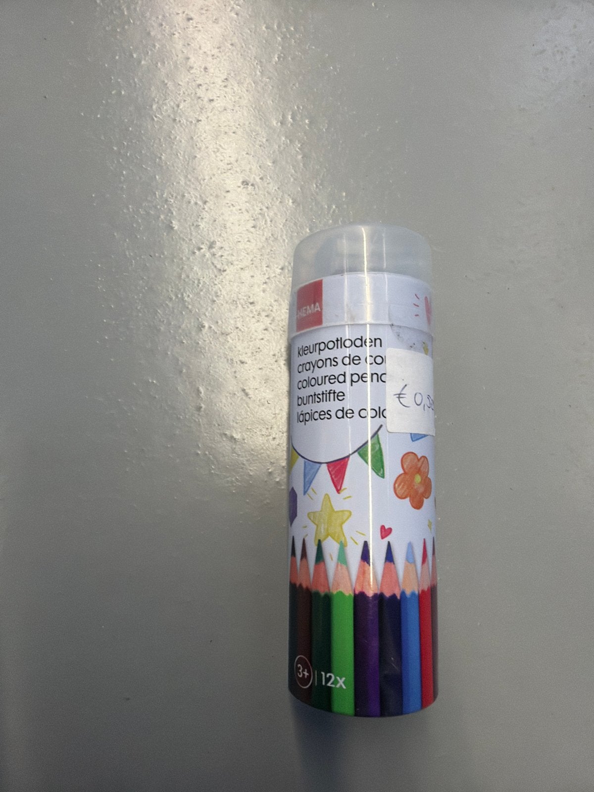 NEMA Kleurpotloden 12 stuks met puntenslijper, Hobby en Vrije tijd, Ophalen, Nieuw, Potlood of Stift