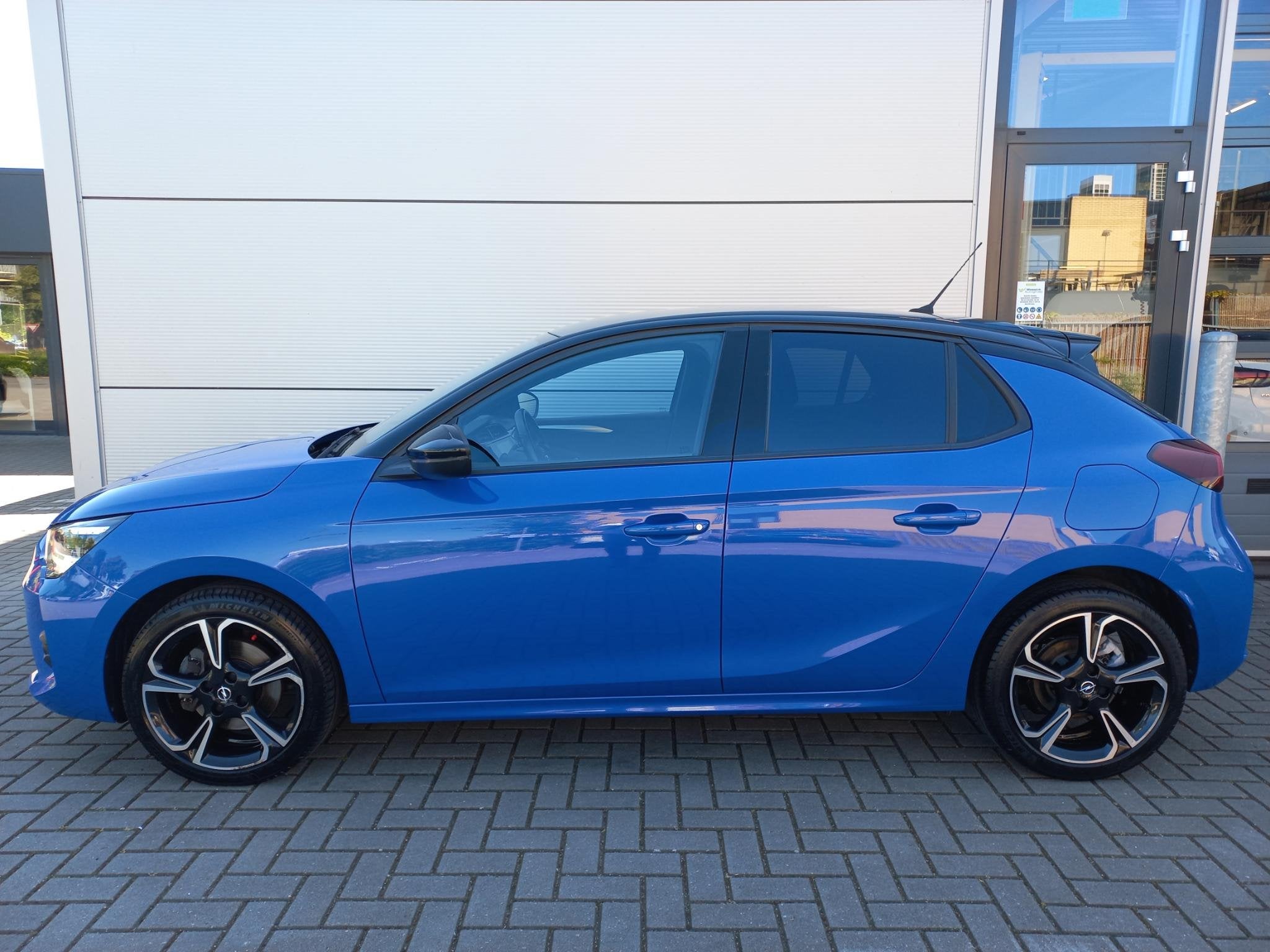 Opel Corsa 1.2T 100pk GS Line | Climate control | Navigatie, Voorwielaandrijving, Parkeersensor, Stof, Gebruikt