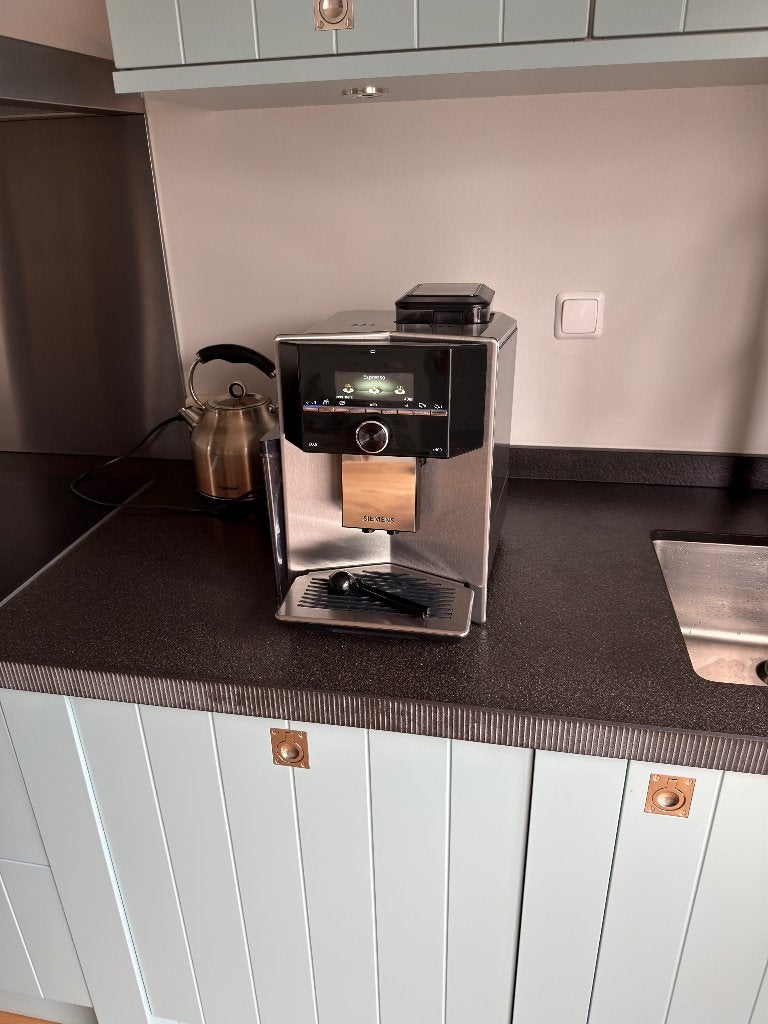Siemens EQ9 – S400 Koffie machine, Ophalen, Afneembaar waterreservoir, Gebruikt, 10 kopjes of meer