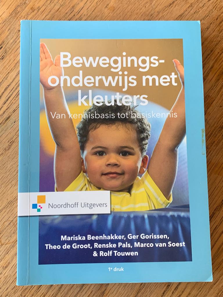 Bewegingsonderwijs met kleuters 9789001841829, Boeken, Studieboeken en Cursussen, Diverse auteurs, Zo goed als nieuw, Alpha, HBO