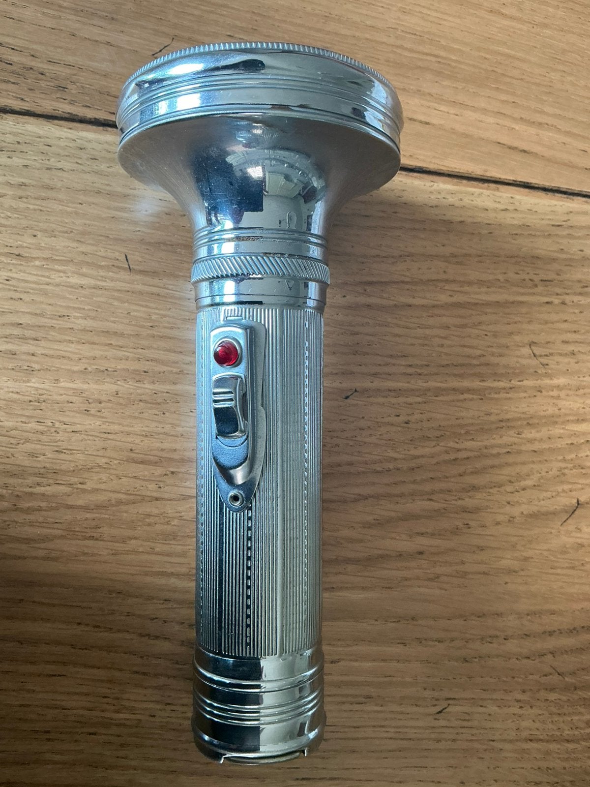 Ouderwetse zaklamp, Tiger Head Brand, Ophalen of Verzenden, Zo goed als nieuw, Batterij