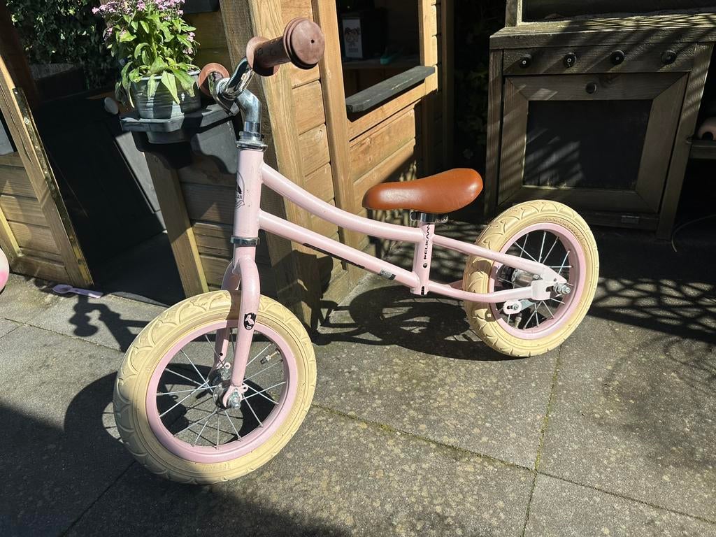 Roze Loopfietsje Pelikaan, Ophalen, Zo goed als nieuw, Loopfiets