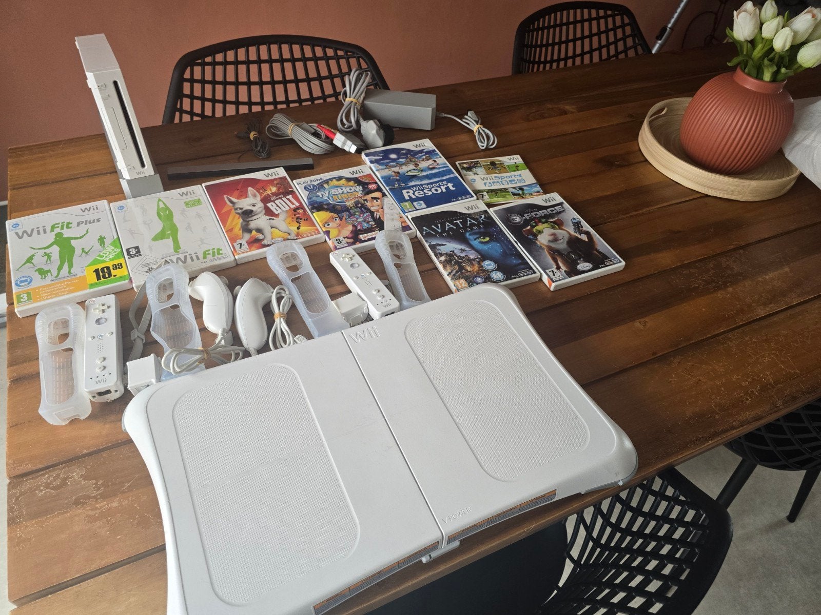 Wii Console Bundel met 2 Controllers, Balance Board en Games, Ophalen, Gebruikt, Met 2 controllers, Met games