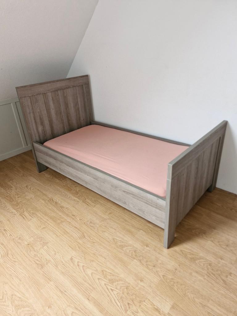TWF Golf Junior bed 70×140 en commode., Ophalen, Gebruikt, Jongetje of Meisje