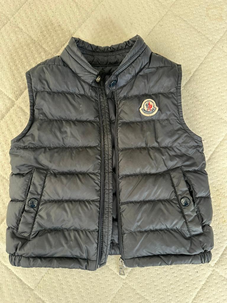 Moncler bodywarmer maat 92, Kinderen en Baby's, Kinderkleding | Maat 92, Ophalen of Verzenden, Zo goed als nieuw, Meisje, Jas