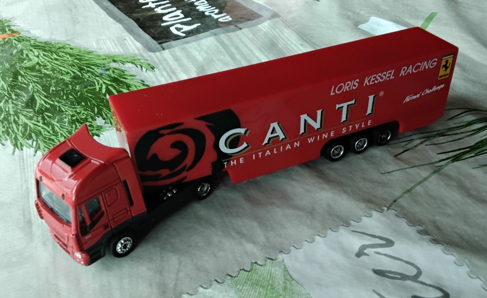 Canti Ferrari Challenge Vrachtwagen Model, Hobby en Vrije tijd, Modelbouw | Auto's en Voertuigen, Overige merken, Gebruikt, 1:50 of kleiner