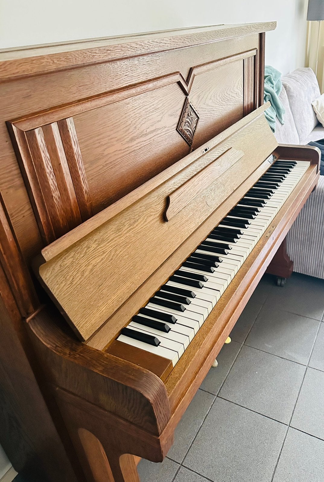 Upright piano for sale, Muziek en Instrumenten, Ophalen, Gebruikt, Bruin, Overige typen
