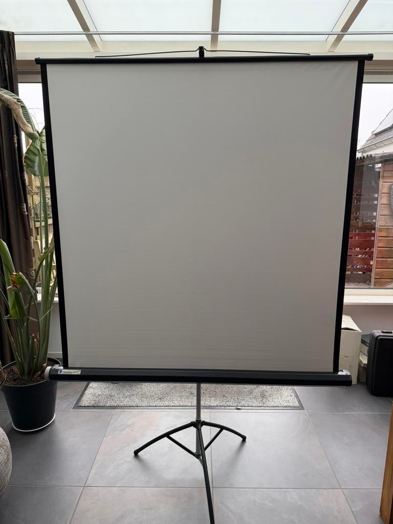 Dia projectiescherm 120 breed, 127 hoog, Ophalen, Zo goed als nieuw