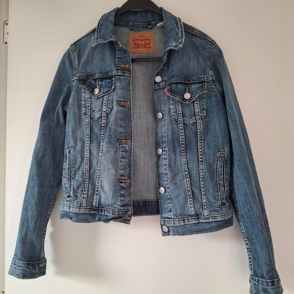 Levis jeansjasje maat M, Ophalen of Verzenden, Zo goed als nieuw, Maat 38/40 (M), Zwart