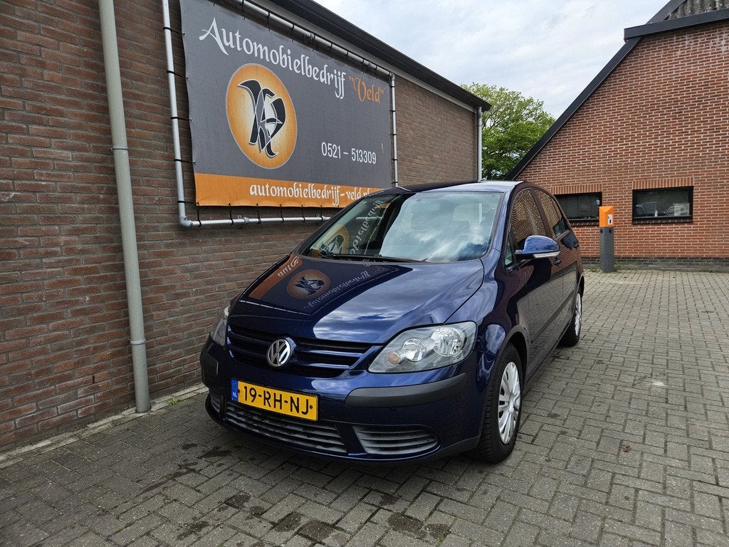 Volkswagen Golf Plus 1.6 FSI Comfortline Business (bj 2005), Stof, Gebruikt, Zwart, 4 cilinders